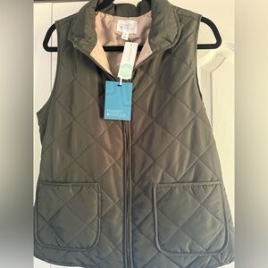 Market & Spruce Green Quilted Vest Timeless Design